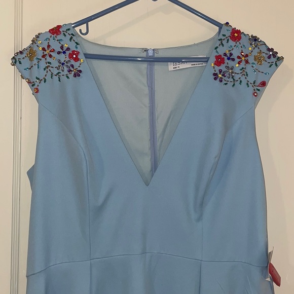 IEENA for MAC DUGGAL Plunge Neck Empire Waist Baby Blue Beaded Shoulder Gown - Picture 3 of 9